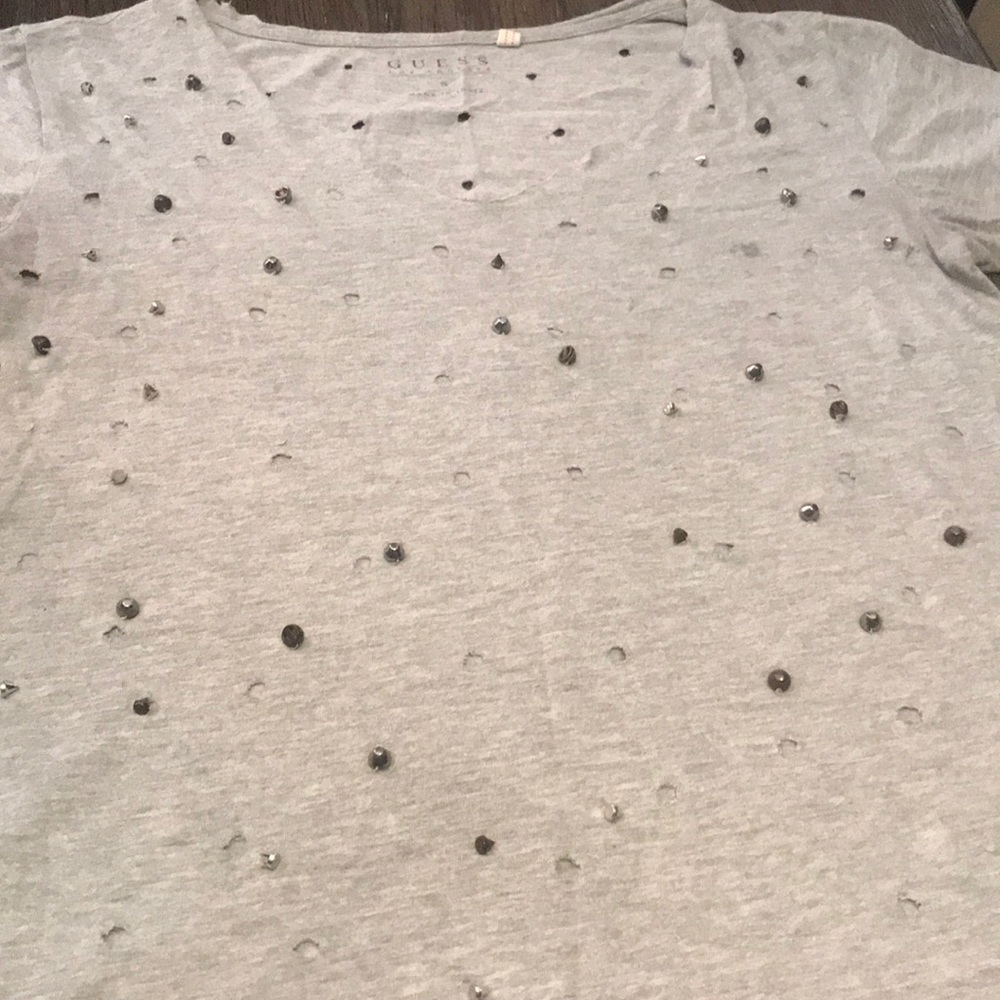 V-neck tshirt